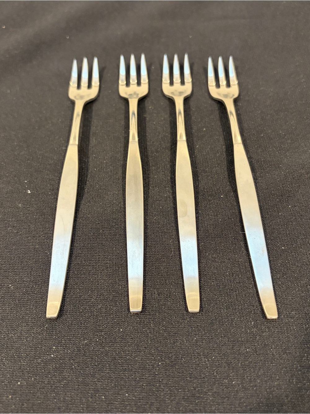 4 Silver Plate Seafood Cocktail Forks Community by Oneida